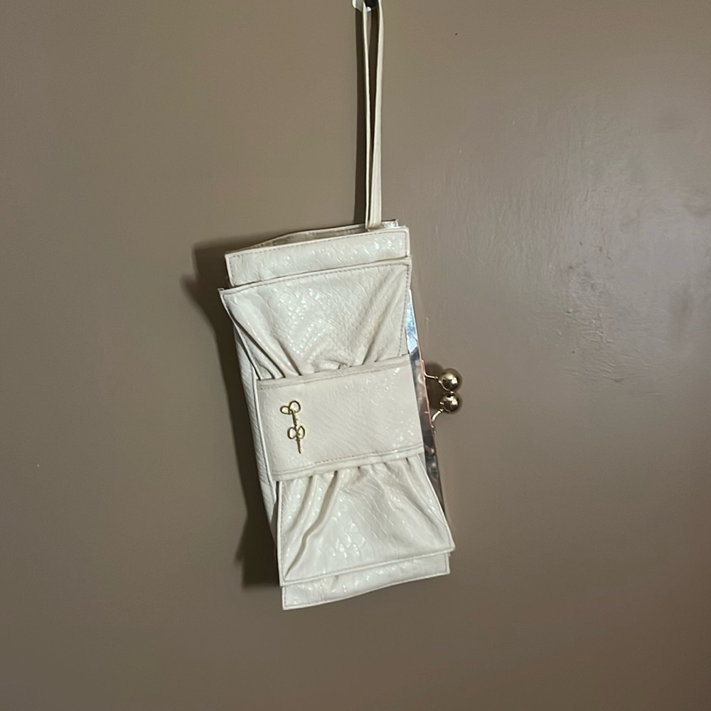 😄Patten leather clutch now style wristlet